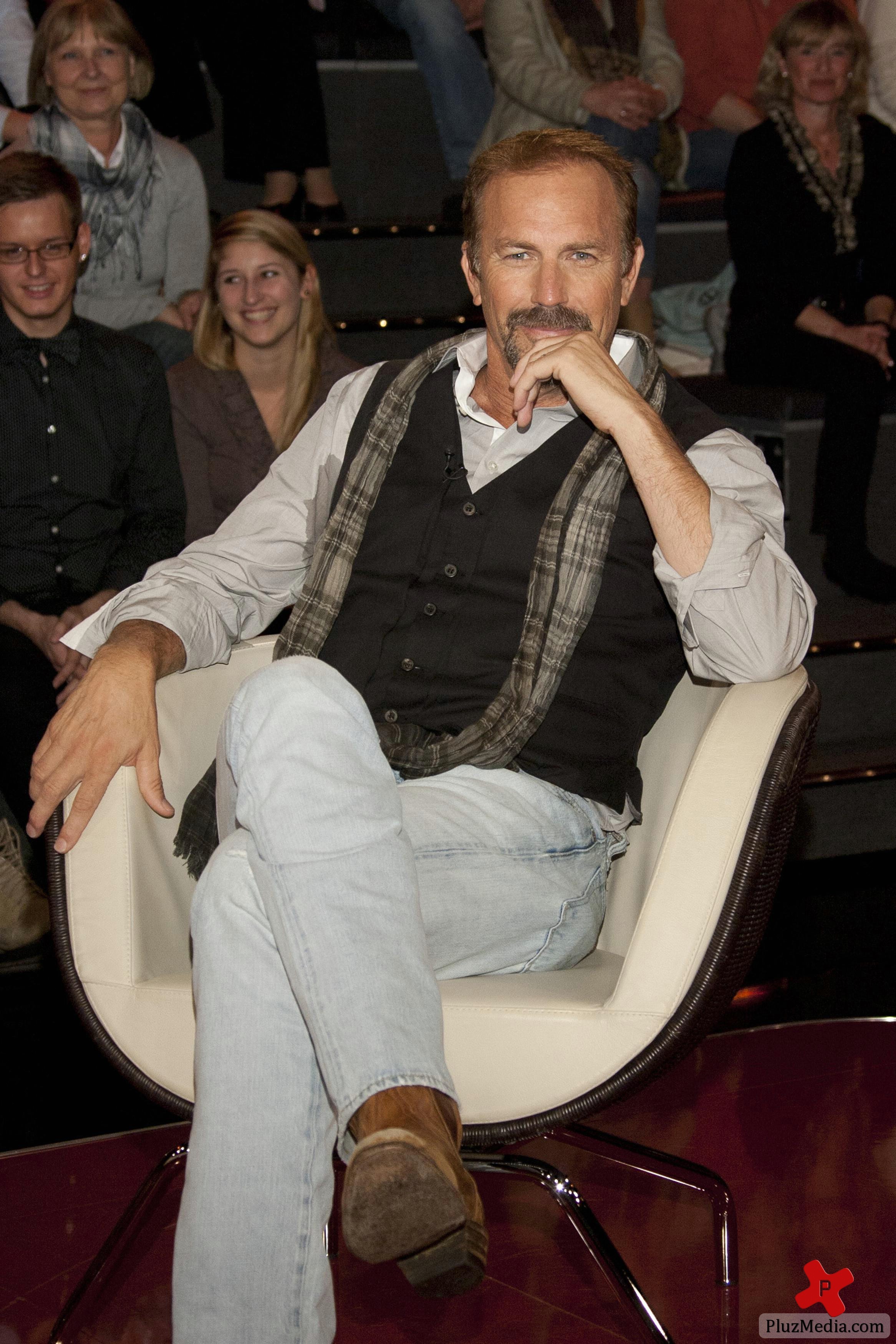 Kevin Costner at a photocall for the ZDF show 'Markus Lanz' | Picture 83717